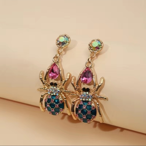 Jewelry - New rhinestone Chunky spider earrings